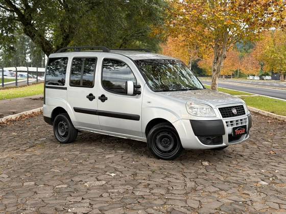 FIAT DOBLÒ 1.8 MPI ESSENCE 7L 16V FLEX 4P MANUAL FIAT DOBLÒ 1.8 MPI ESSENCE 7L 16V FLEX 4P MANUAL